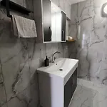Teras Butik *